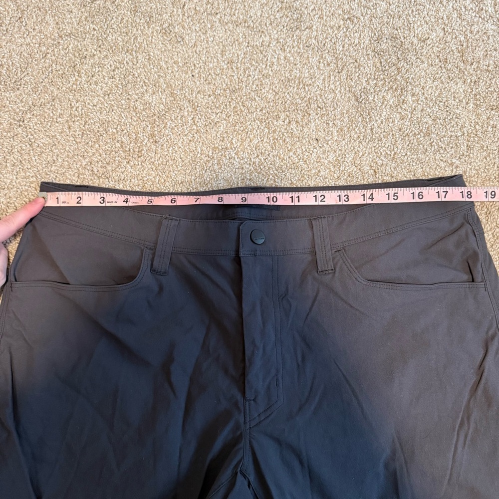 Arc'teryx Men's Gray Russet Hiking Climbing Casual Pants - Picture 9 of 10